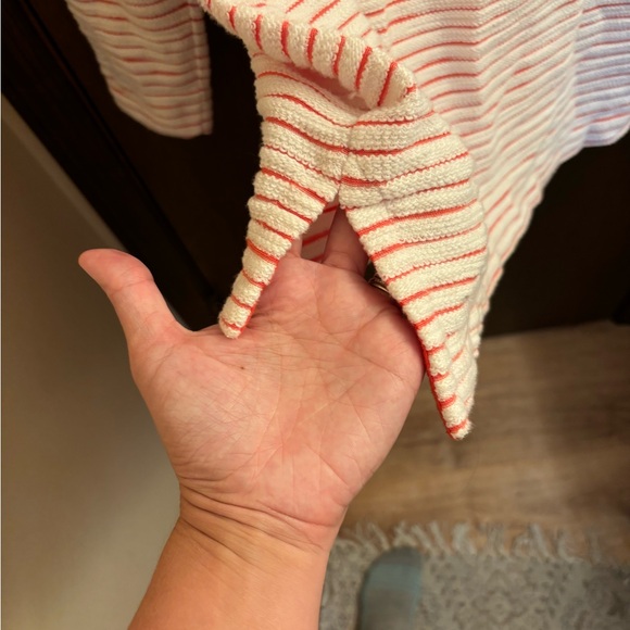 Tommy Bahamas Sweater - Picture 6 of 7